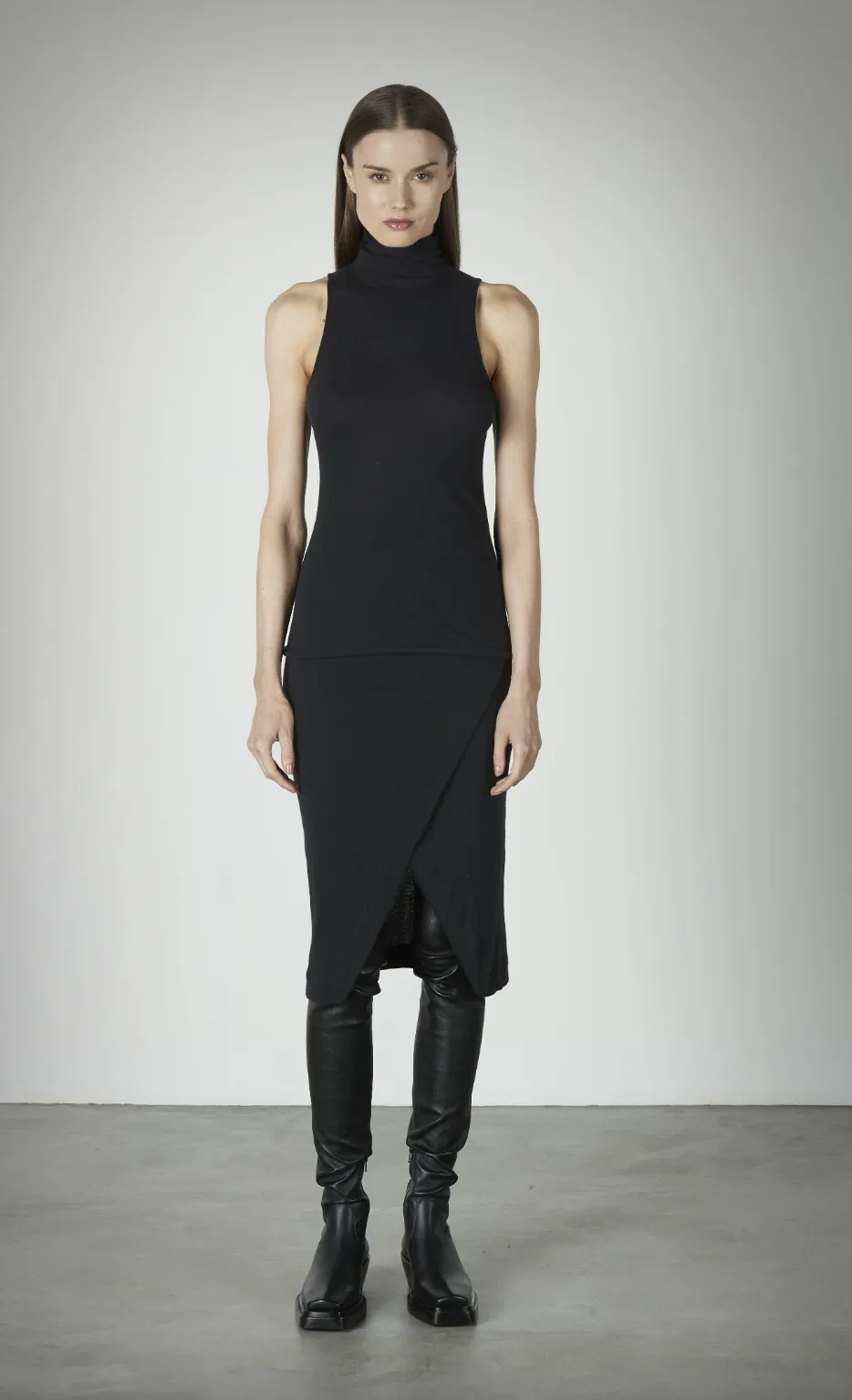 Cashmere Halter Top - Black
